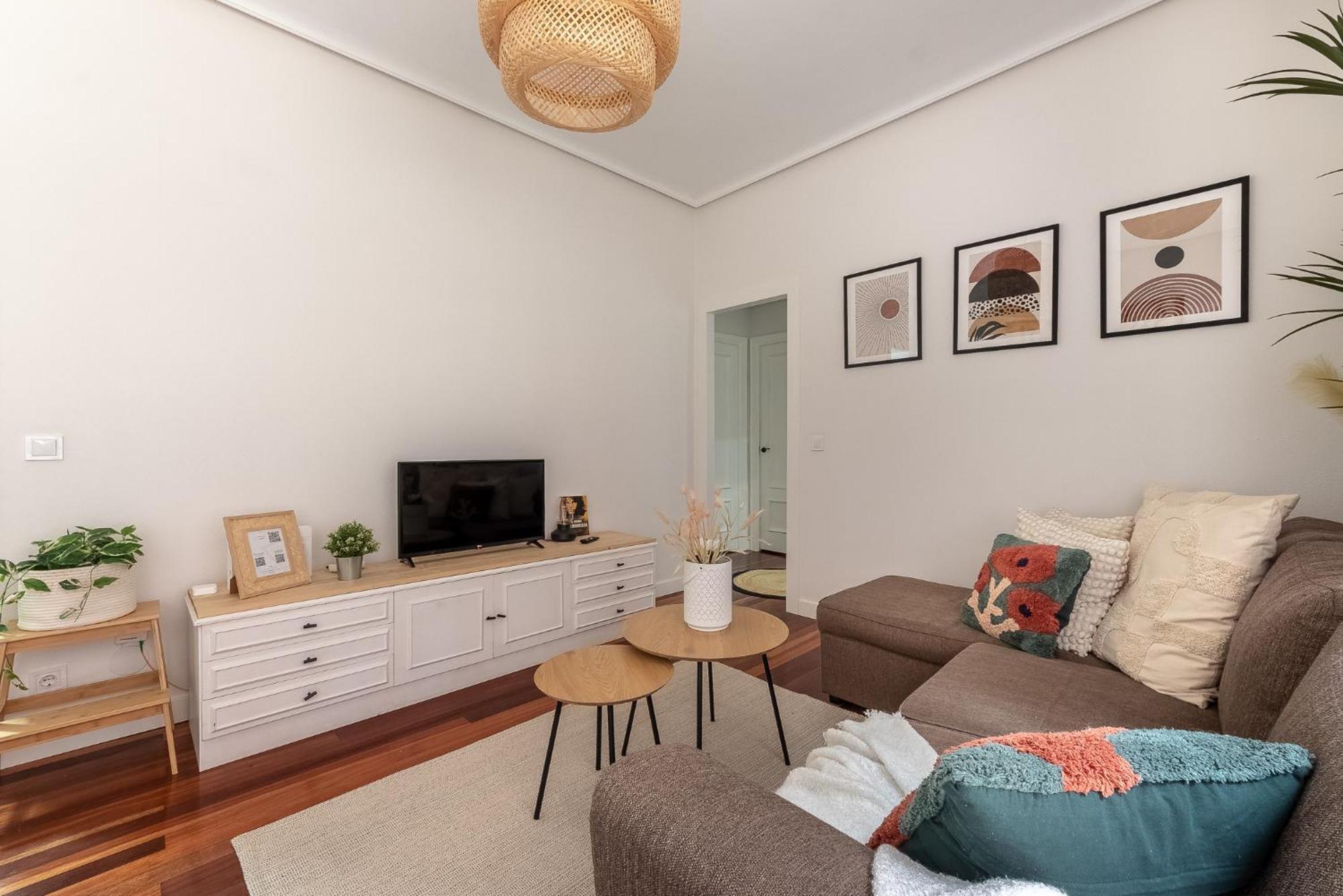 Apartment Lovely And Calm - Good Location In The Center Of Bilbao